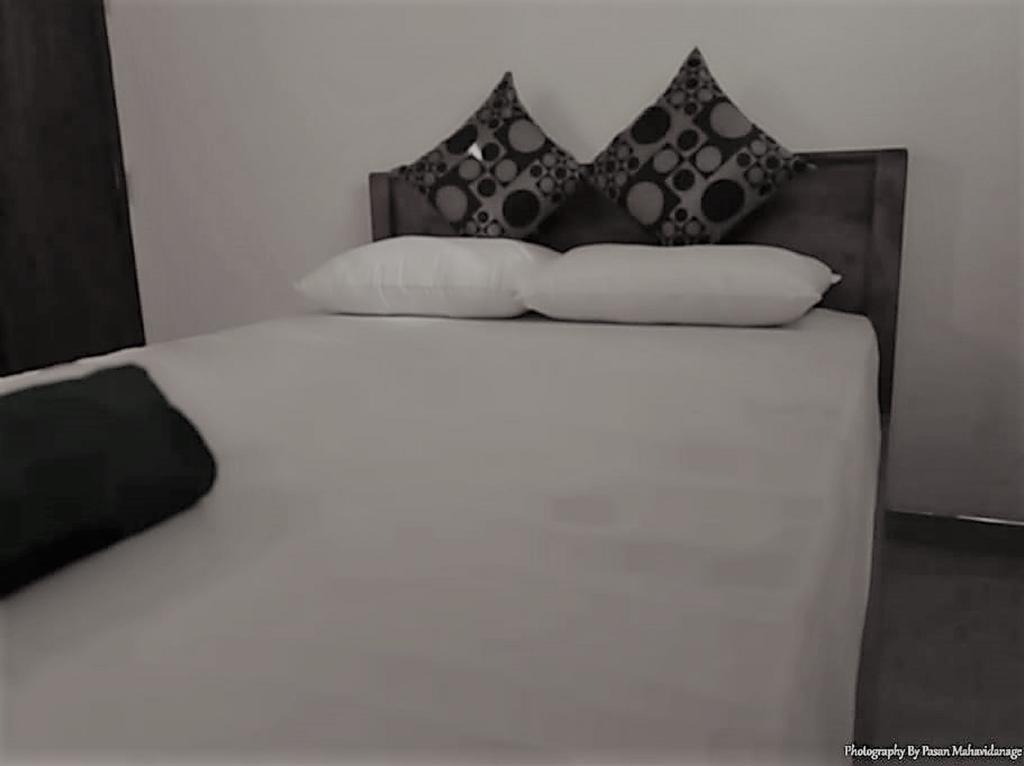 Sana Guest Apartment Weligama Bagian luar foto